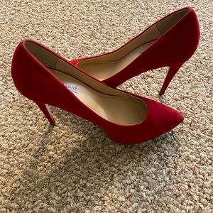 Perfect Red Pumps